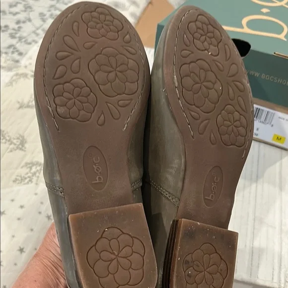 b.o.c. Suree Slip-On Loafers - Picture 4 of 7